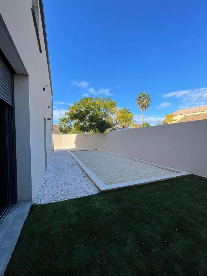 Villa 400M2 Piscine Interieure Tres Calme Agde Exteriér fotografie