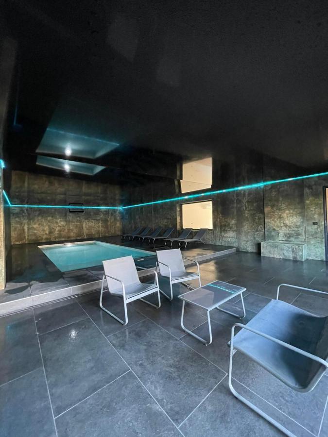Villa 400M2 Piscine Interieure Tres Calme Agde Exteriér fotografie